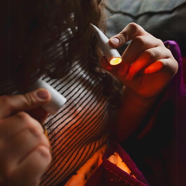 Lumos Knitting Light – Portable LED Craft Light 💡