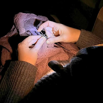 Lumos Knitting Light – Portable LED Craft Light 💡
